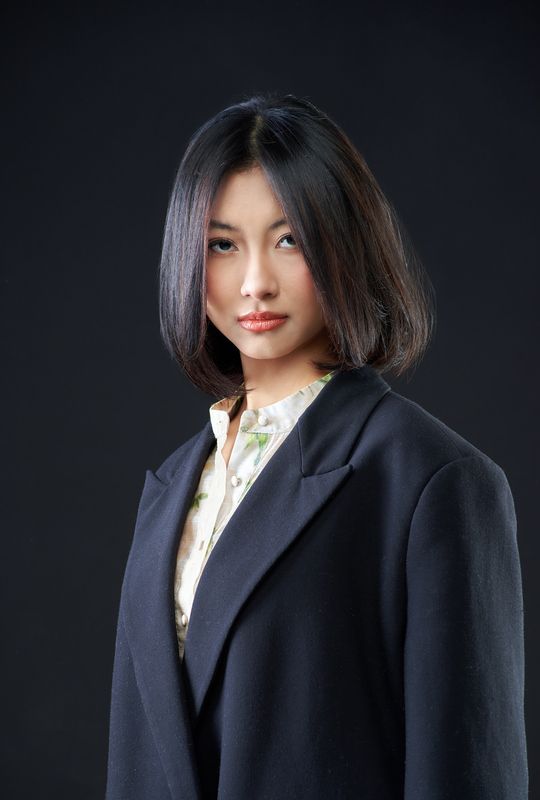 Beautiful girlphoto preview