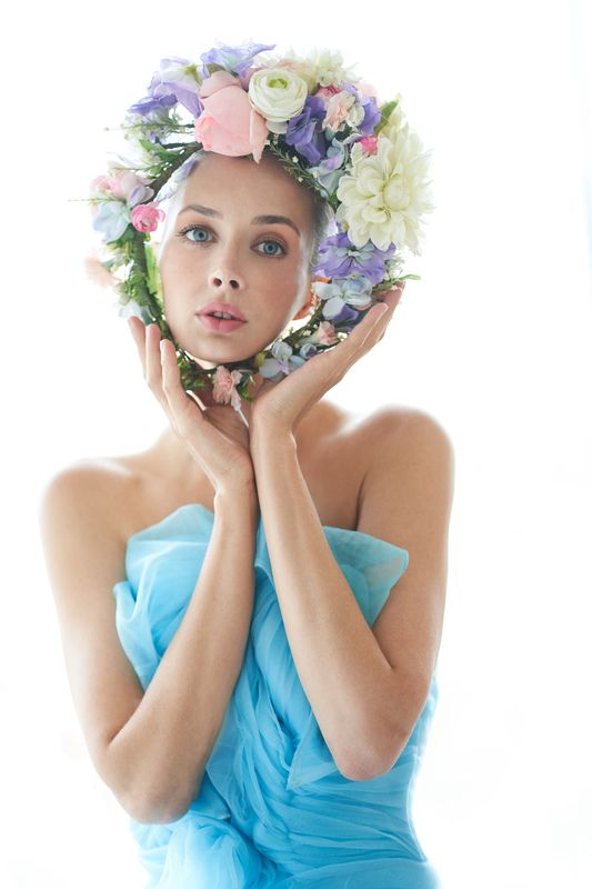 Венок, цветы, духи, девушка, бьют, fashion Духиphoto preview