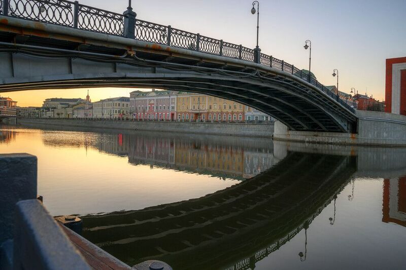 Утром на Болотной набережной..photo preview