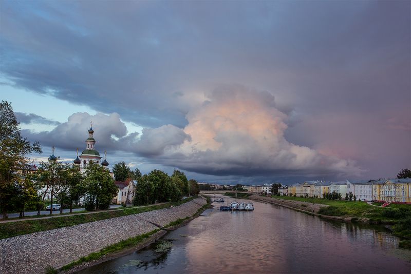 вологда, река, облако, небо В Вологде фото превью
