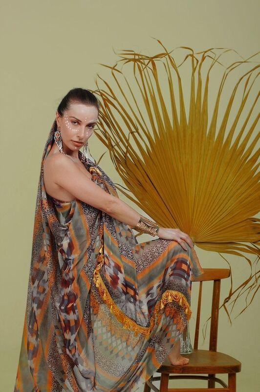 Oriental style photo preview