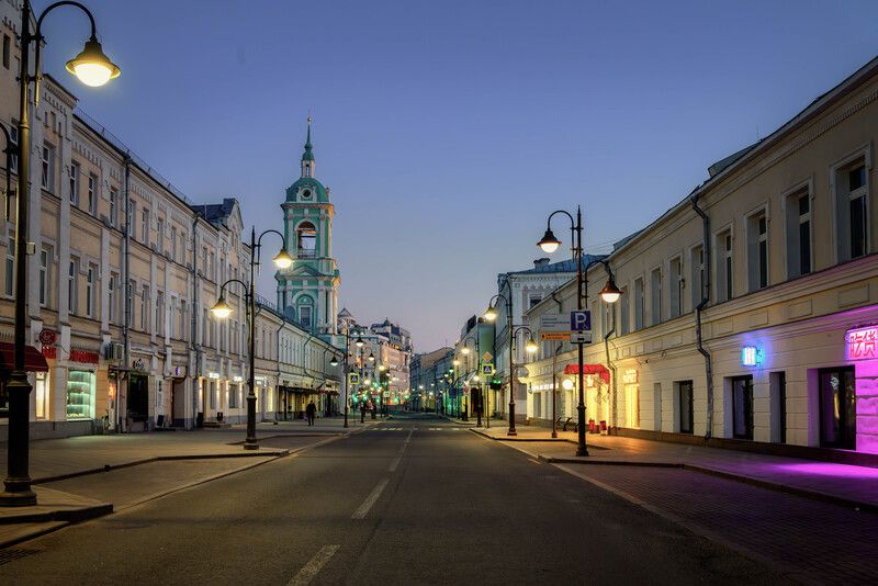 москва, пятницкая Утром на Пятницкойphoto preview