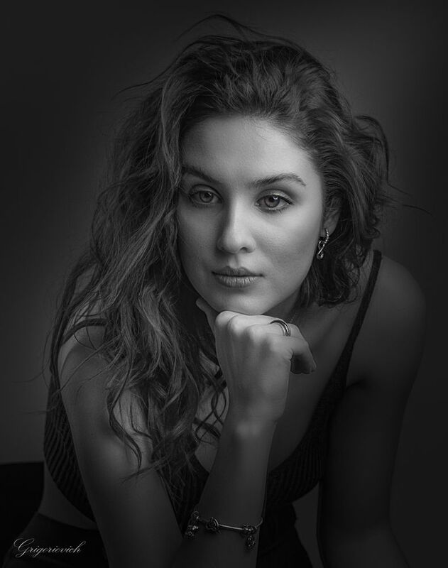 девушка. портрет. красота. глаза. тень Аннаphoto preview