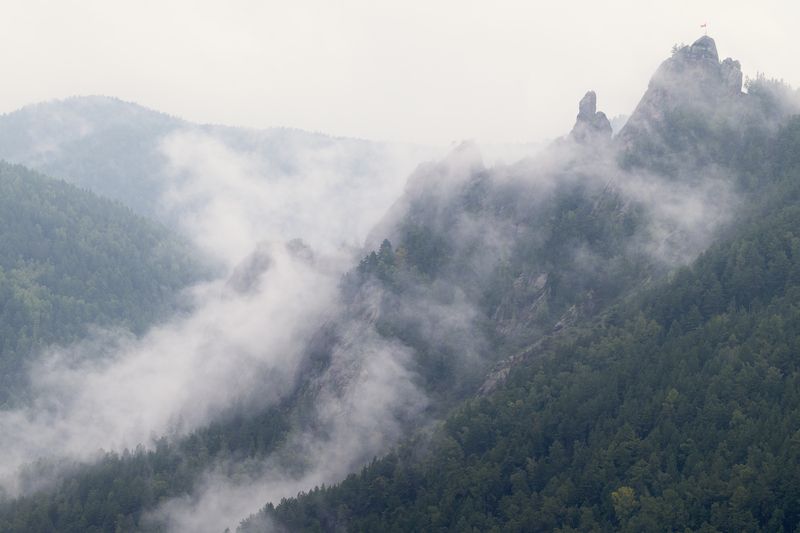 такмак, туман, горы, красноярские столбы  фото превью