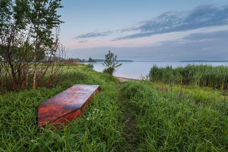 Возле озераphoto preview