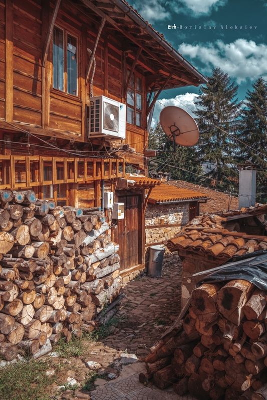 kotel,bulgaria,travel,nature,house,light,history,green,orange,blue, Kotel - Котелphoto preview