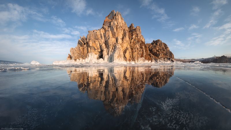 зимний байкал, байкальский лед, ольхон, малое море, чистый лед, огой, скала шаманка, мыс бурхан, хужир \
