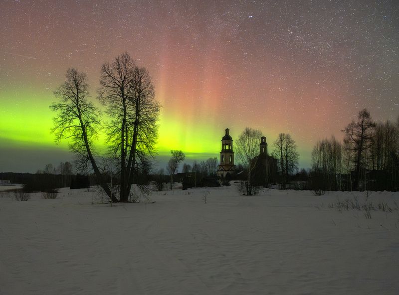 Яркая ночь в селе Пантылphoto preview