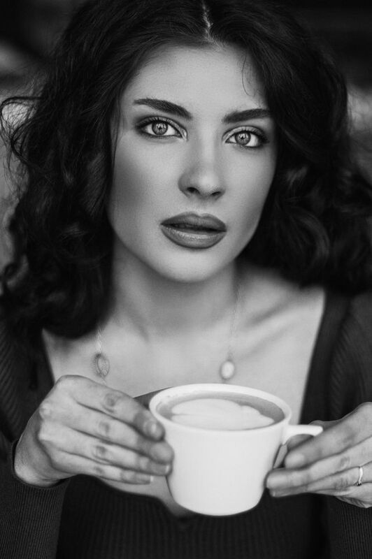 В кафеphoto preview