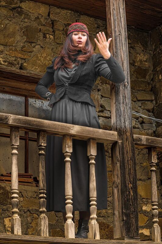 На балконеphoto preview