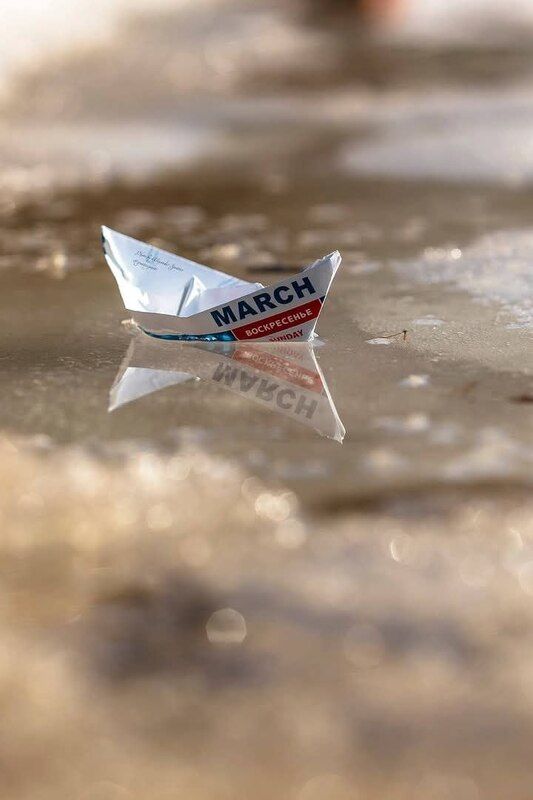 весна, кораблик, ручей, март в апрельphoto preview