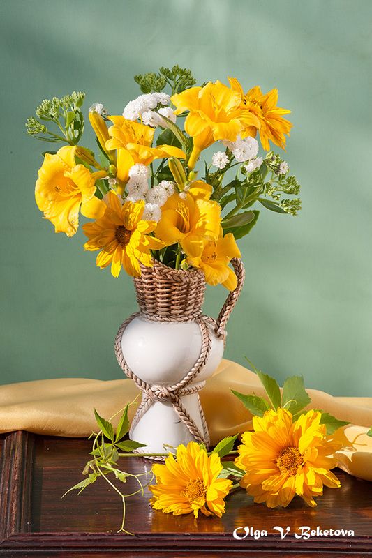 цветы, натюрморт, лето Желтые лилейникиphoto preview