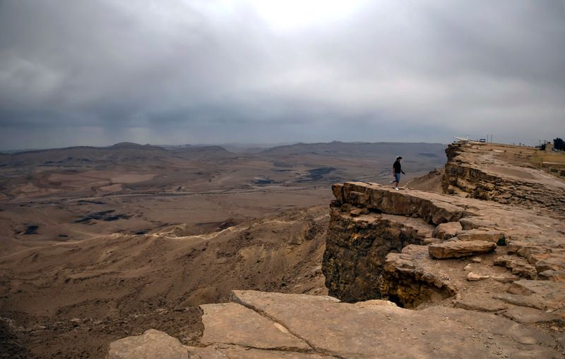 в кратере рамон ****photo preview