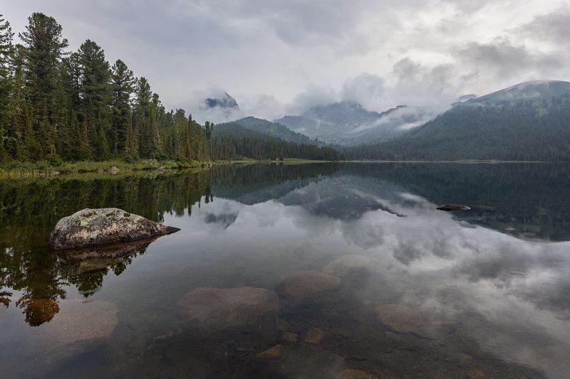 ергаки Туман на озере Светлоеphoto preview