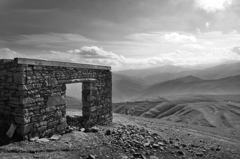 Остатки, руины, бесконечность Уже никогоphoto preview