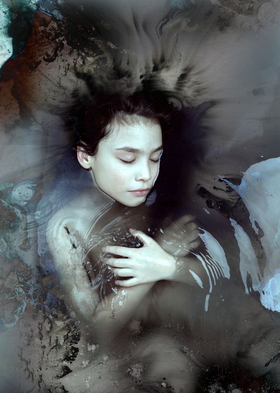 В разводах тушиphoto preview