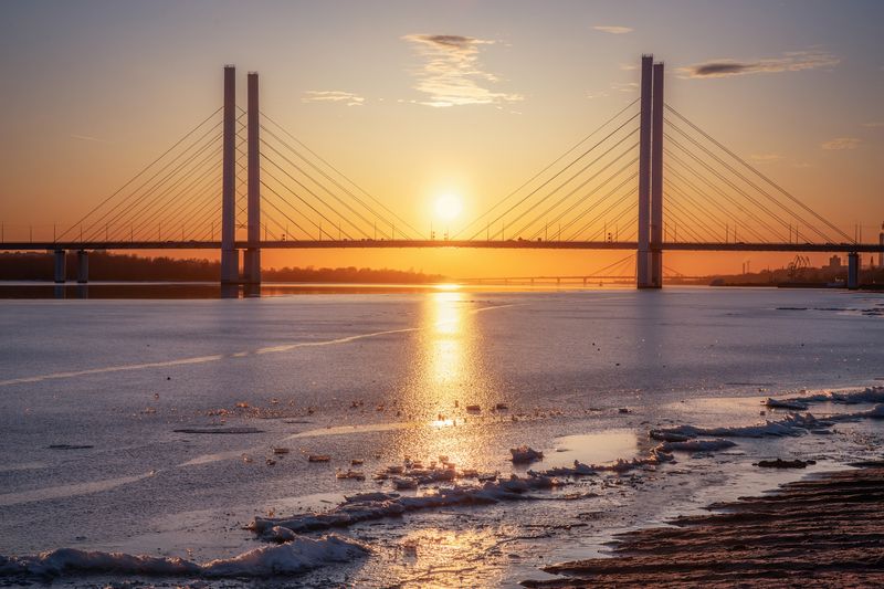 мост весна, ледоход Весенняя геометрия фото превью
