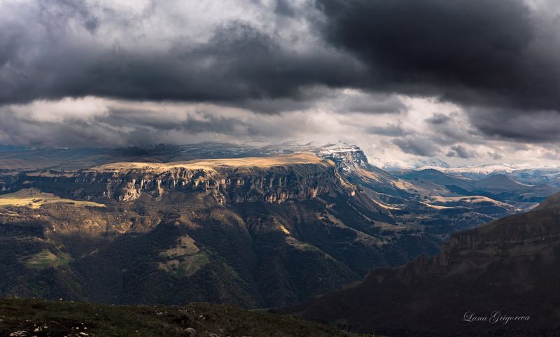 пейзаж, горы, облака, приключения Свет пробьется всегда)photo preview