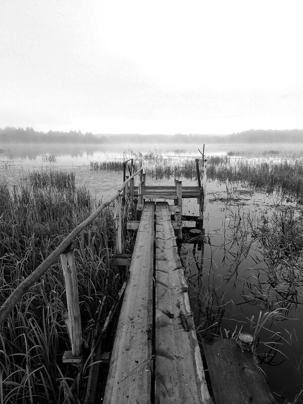 Туман на озере фото превью