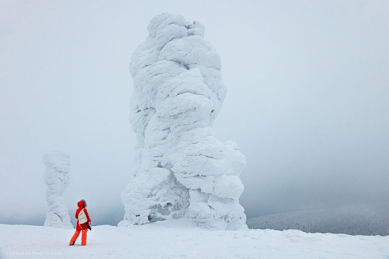 природа, коми, урал, маньпупунёр, северный урал, пейзаж, столбы выветривания, природа, плато маньпупунёр, горы, скалы, nature, komi, ural, manpupuner, northern ural, landscape, nature, mountains, rocks Встреча с великаном | Meeting with a giant фото превью