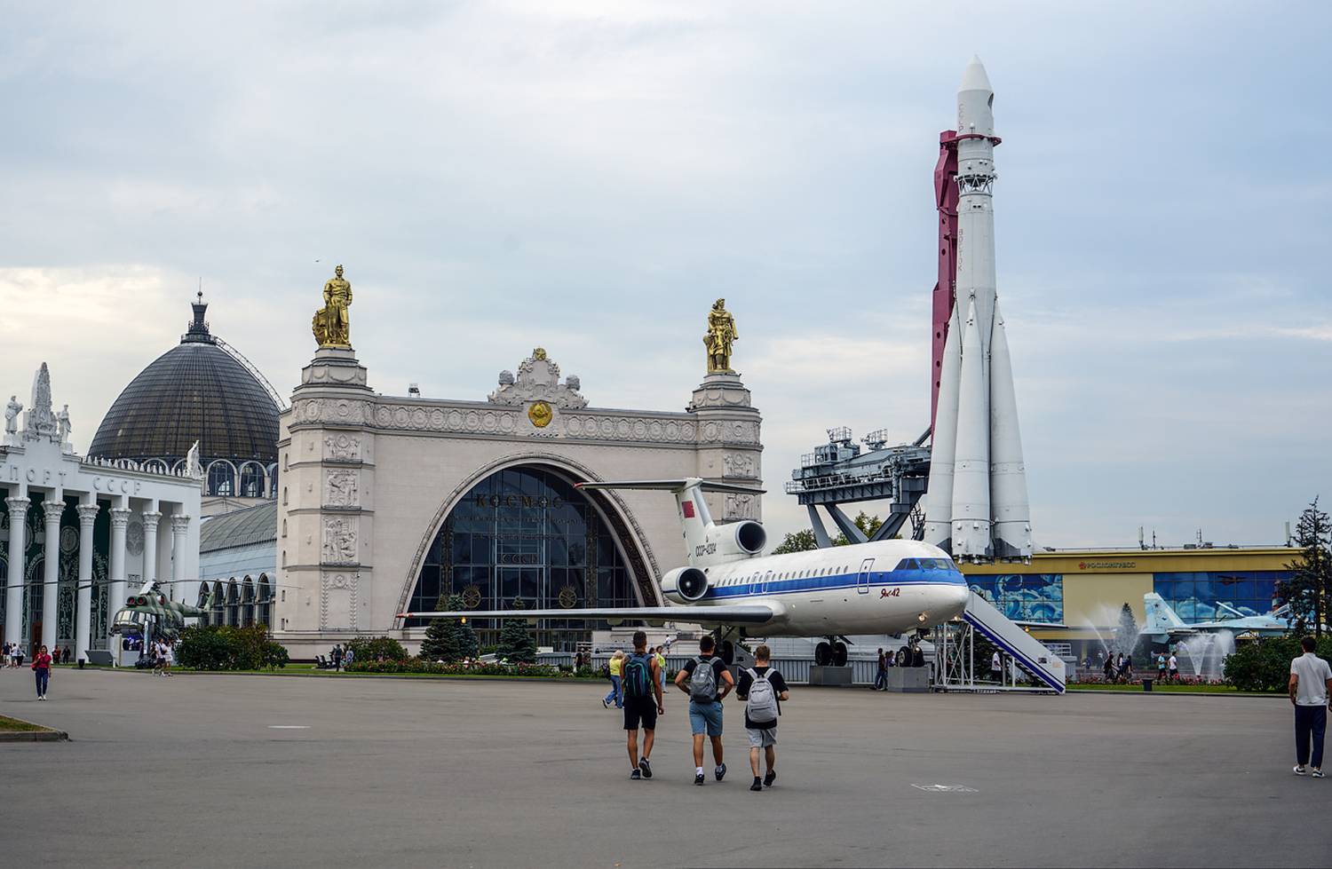 С Днём авиации и космонавтики!. Автор: Новикова Ольга , Новикова Ольга