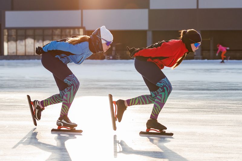 конькобежцы, спорт, спортивный фотограф, закат Конькобежцыphoto preview