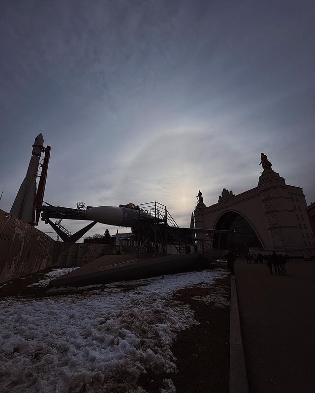 #москва С днём Космонавтики! ?❤️photo preview