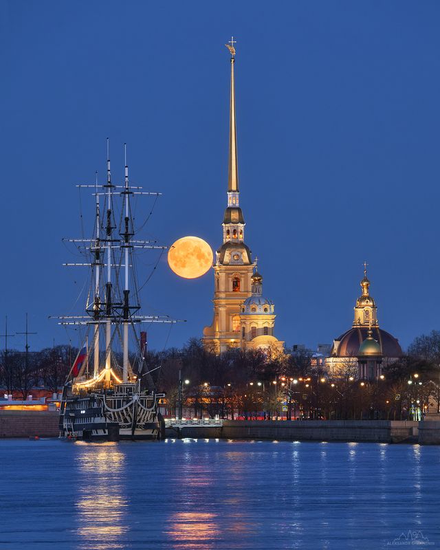 санкт-петербург, луна, петропавлоская крепость, нева Полнолуние у Петропавловской крепостиphoto preview