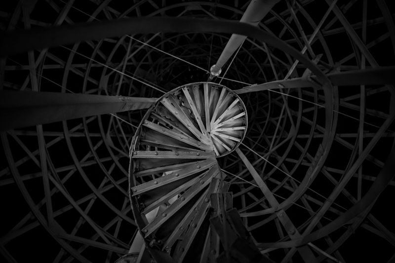 Лестница напоминает древний аммонит)photo preview