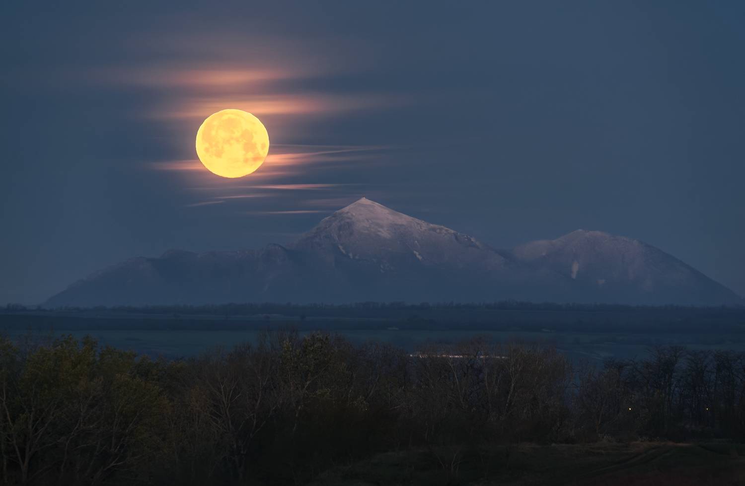 кавказ, кмв, кавказские минеральные воды, горы, георгиевск, весна, бештау, лунная ночь, синий час, полнолуние, луна, fullmoon, moon, рассвет, весенний рассвет, Zakharov Armen
