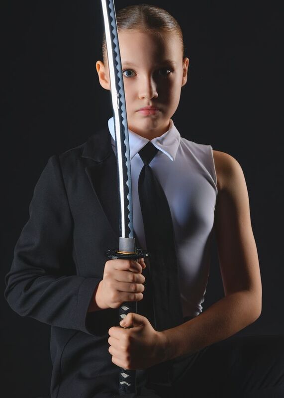 катана. клинок, портрет Молодой самурайphoto preview