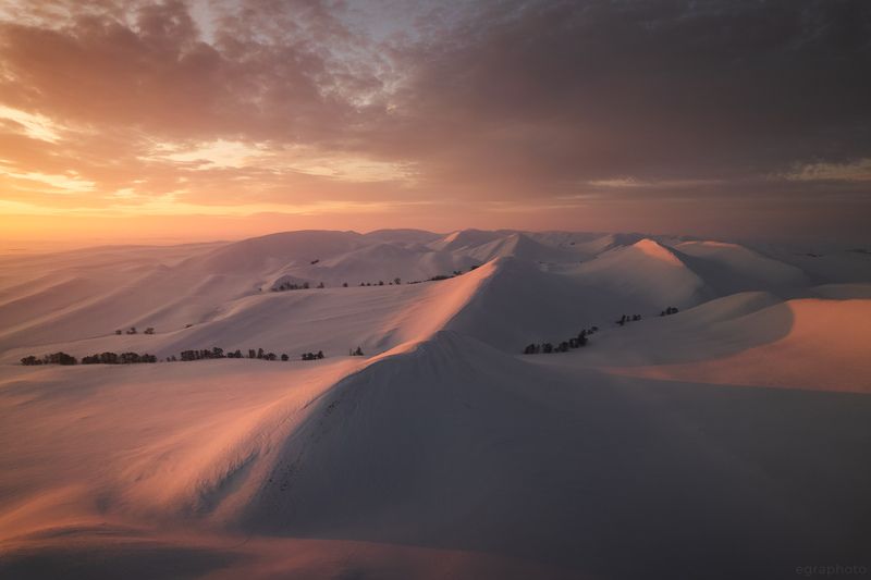 долгие горы, оренбургская область, урал, россия Долгие горы в вечерней зареphoto preview