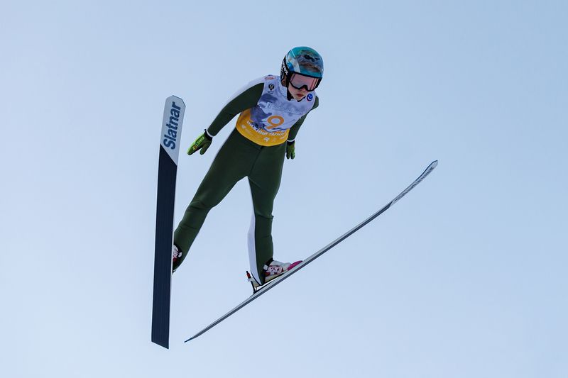 прыжки на лыжах с трамплина, нижний тагил, спорт Прыжки на лыжах с трамплинаphoto preview