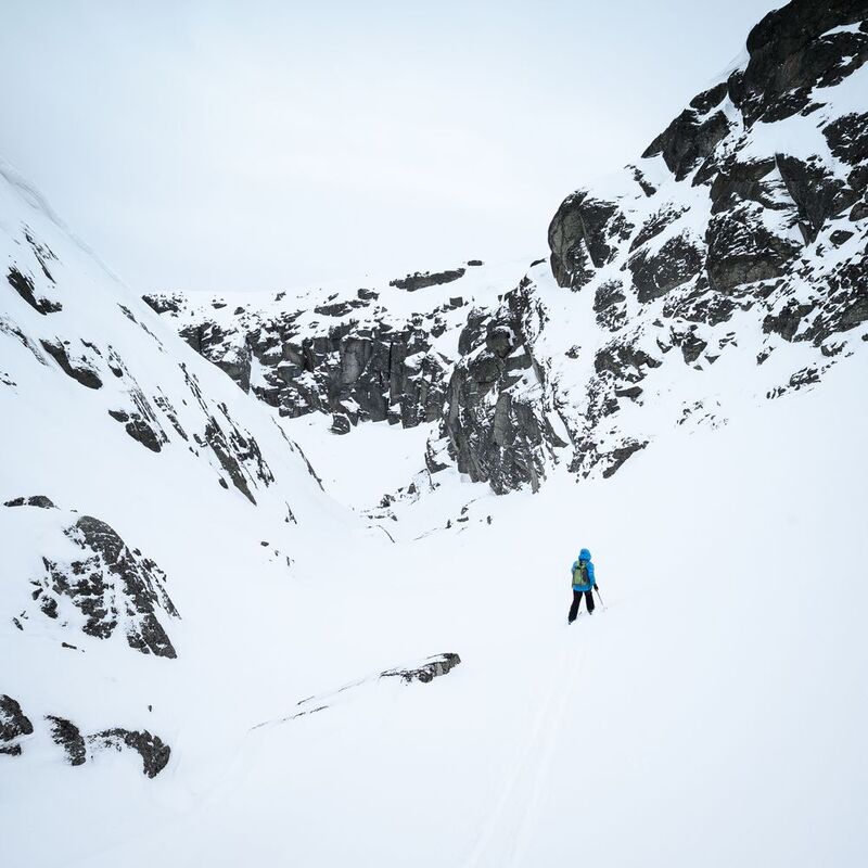Безымянное ущелье под вершиной Чильмана. Хибины.photo preview