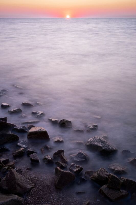 вечер, закат, камни, море, длинная выдержка Закатные краскиphoto preview