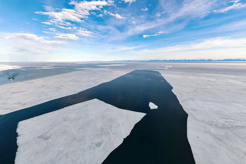байкал в апреле, байкал весной, байкал с высоты Байкал в апреле. фото превью