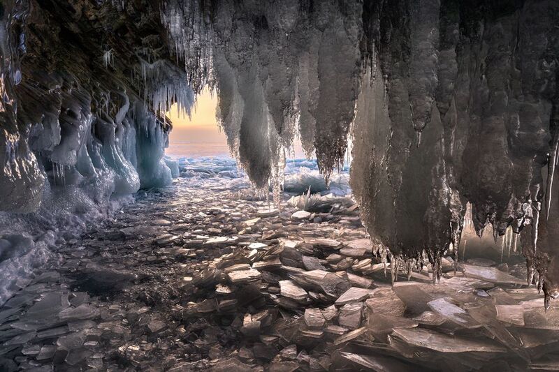 Байкал, гроты, лед, зима, озеро Байкал, наледи Байкала. Гроты байкала. Февраль 2025photo preview