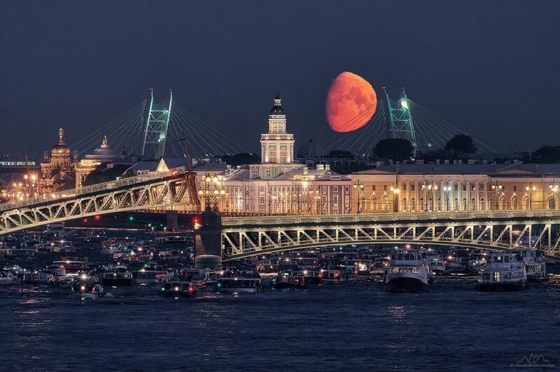 Санкт-петербург, луна, белая ночь Туристический сезонphoto preview