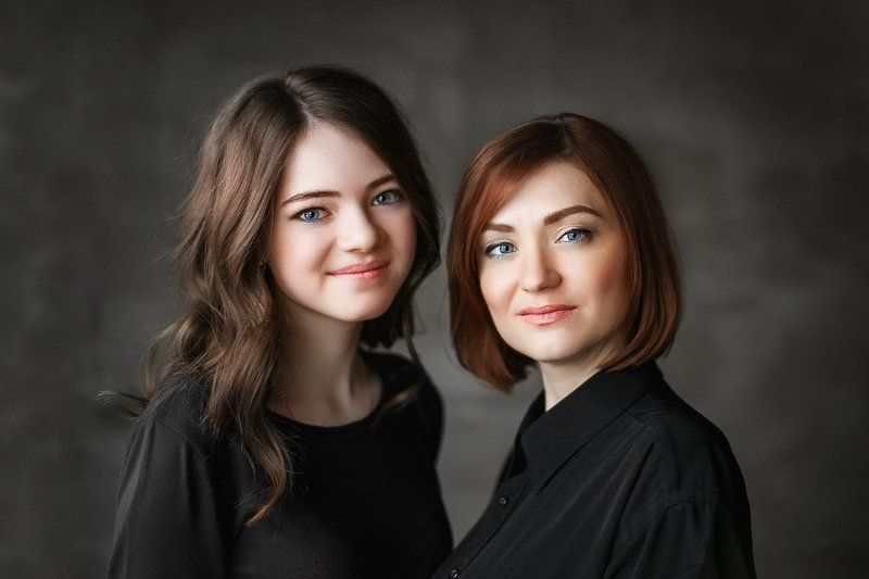 Дочка и мамаphoto preview