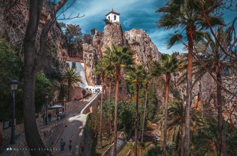 el castell de guadalest,travel,exterior,palm,tree,spain,old,building, El Castell de Guadalestphoto preview