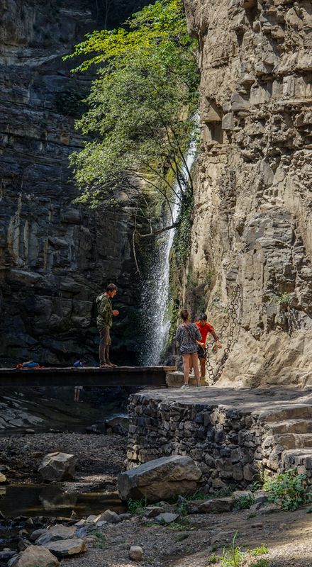 городской водопад фото превью