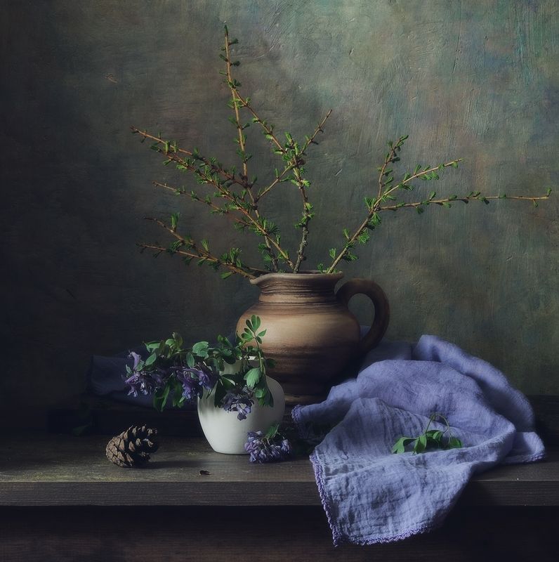 натюрморт,весна,хохлатка,цветы,лиственница с хохлаткой...photo preview