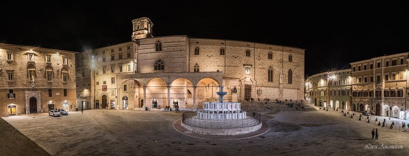 street pg perugia umbria italy urban long exp. Perugia by night фото превью