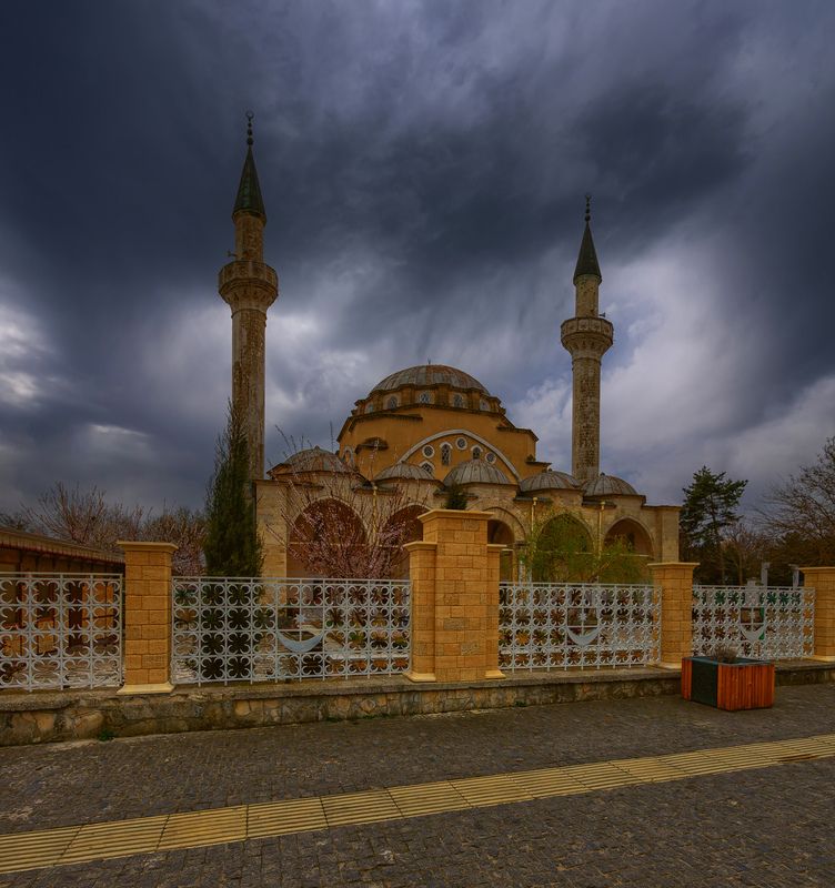 Джума Джами после дождяphoto preview