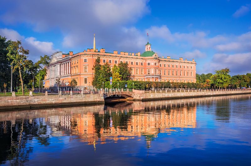 санкт-петербург, михайловский замок, фонтанка Михайловский замокphoto preview