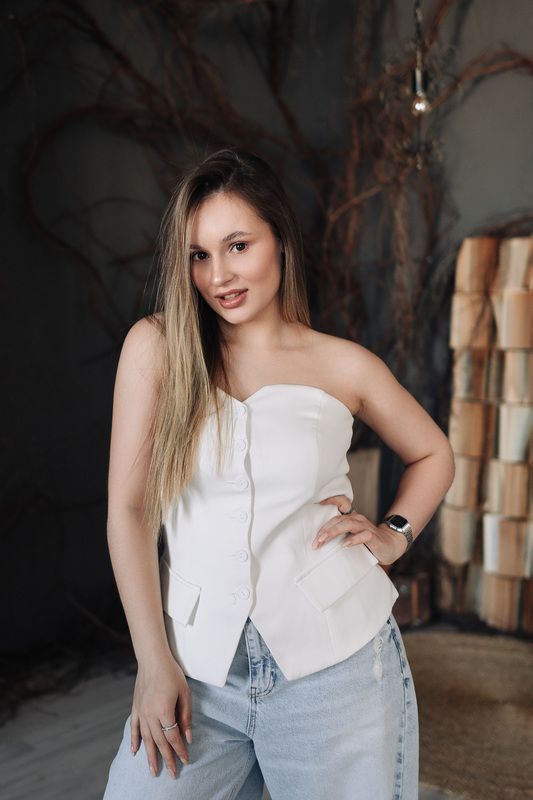 Алинаphoto preview