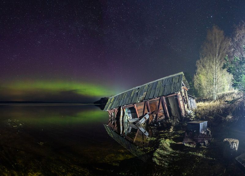 ночная съемка, деревня, звезды, север,  северное сияние, аврора, русский север Звездная ночь фото превью