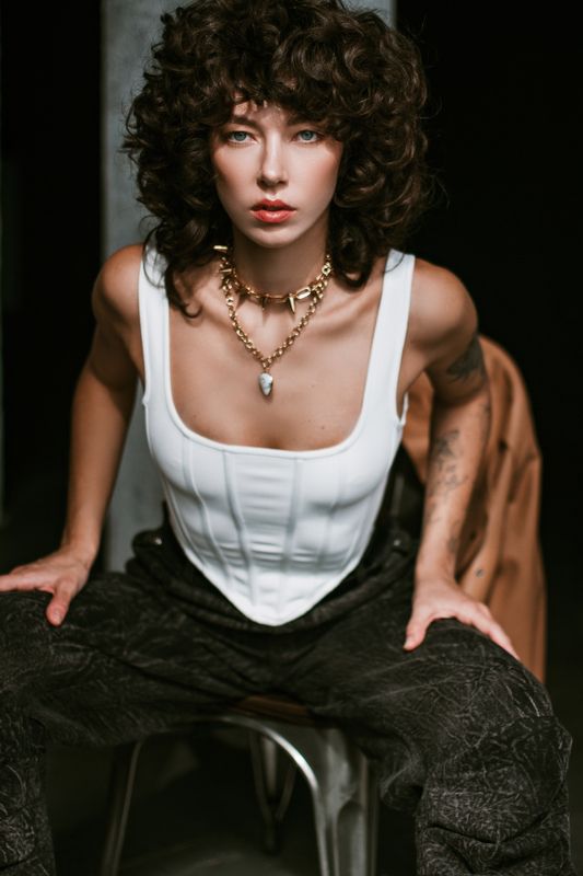 женский портрет в студии Лидаphoto preview