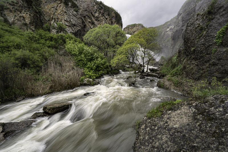 Армения, Ширакская область, водопад Трчкан, река Чичхан Буйство природыphoto preview