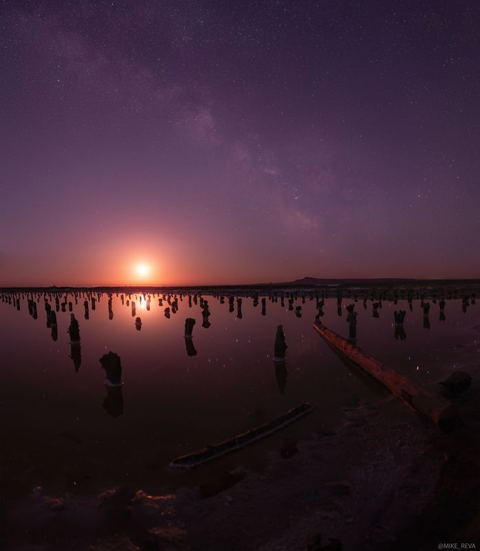 Лунный рассвет над Баскунчаком фото превью
